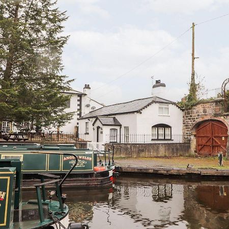 Scotch Hall Cottage คลางกอซเลน ภายนอก รูปภาพ