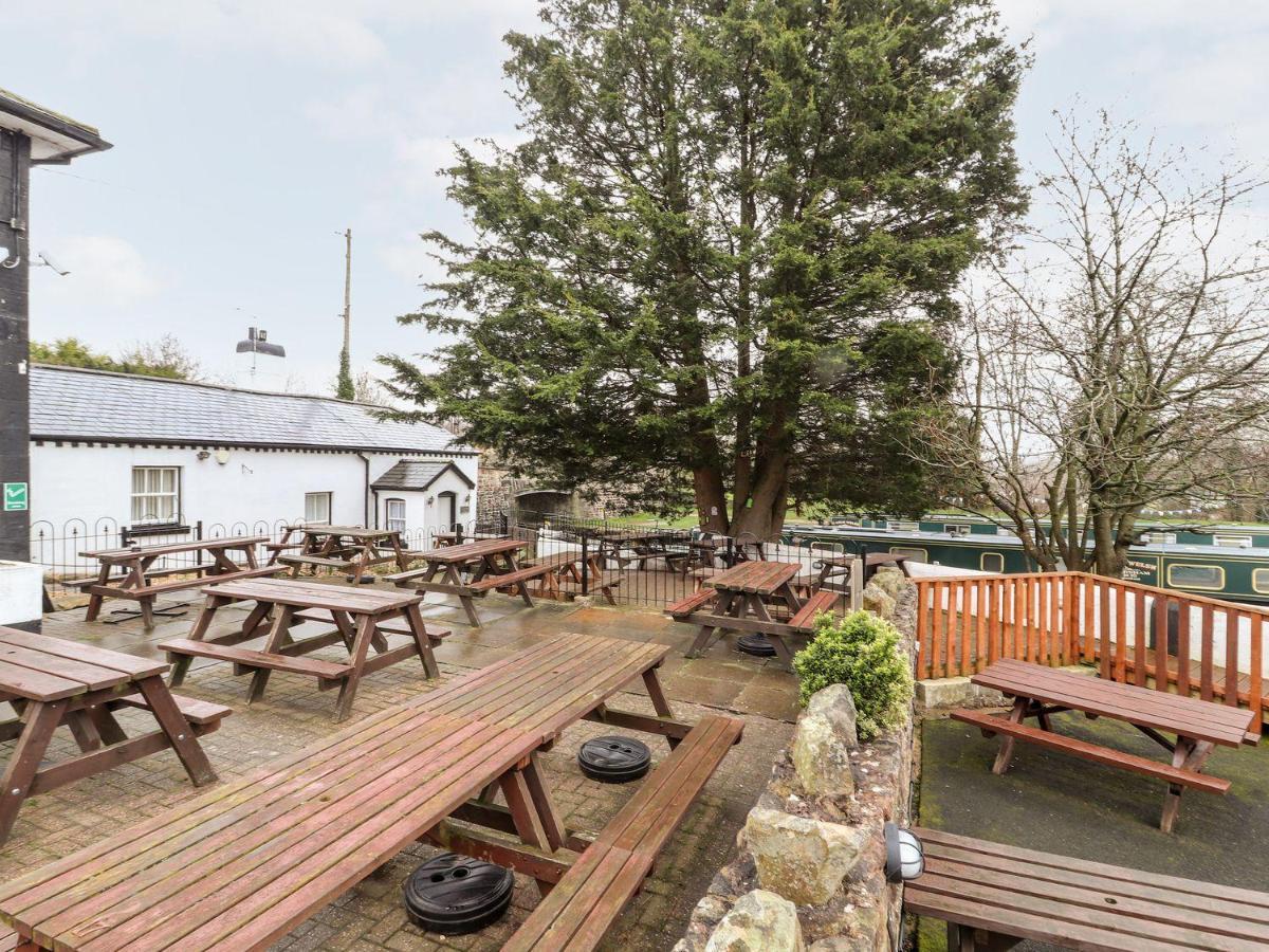Scotch Hall Cottage คลางกอซเลน ภายนอก รูปภาพ
